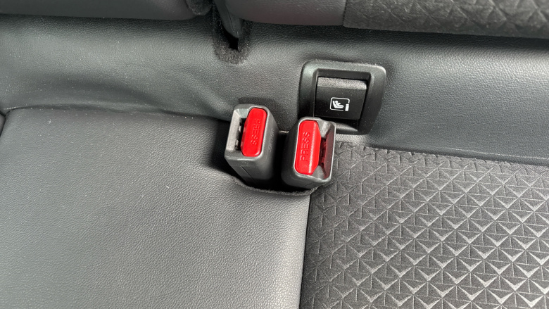 Nissan Juke 1.0 DiG-T N-Connecta 5dr Petrol Hatchback